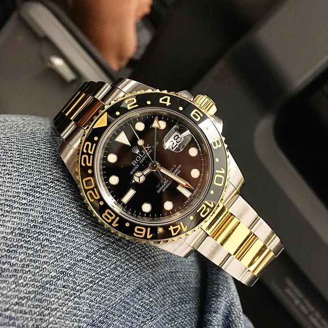 Rolex GMT-Master II Ref. 116713LN, (c) Instagram @jeweler_in_paradise